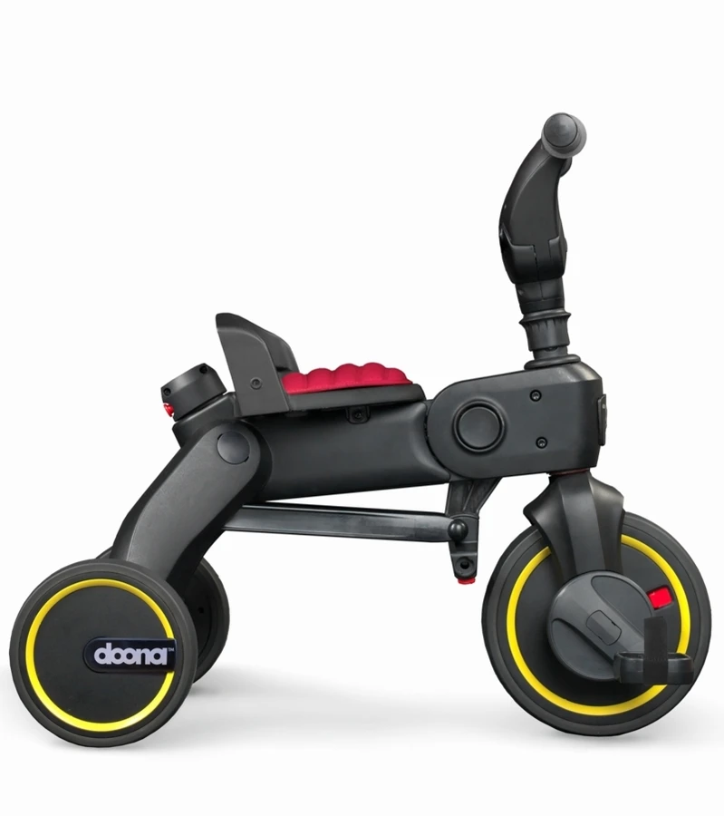 Doona Liki Trike S3 + Liki Helmet Bundle - Flame Red / Black 6 Doona Liki Trike S3 + Liki Helmet Bundle - Flame Red / Black - Image 4