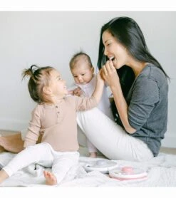 GoBe Kids Snack Spinner - Coral -Little Unicorn Store gobe kids snack spinner lemon yellow 10