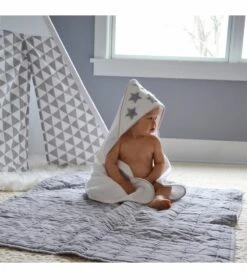 Hello Spud Organic Cotton Hooded Towel And Washcloth Set - Gray Stars -Little Unicorn Store hello spud organic cotton hooded towel and washcloth set gray stars 86