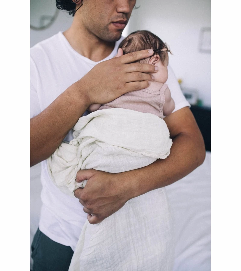 Little Unicorn Cotton Muslin Swaddle 3 Pack - Rose Petal Set 7 Little Unicorn Cotton Muslin Swaddle 3 Pack - Rose Petal Set - Image 5