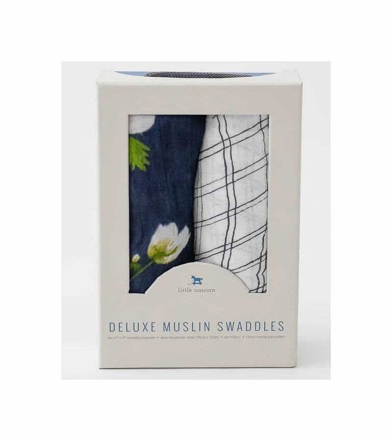 Little Unicorn Deluxe Muslin Swaddle 2 Pack White Anemone 6 Little Unicorn Deluxe Muslin Swaddle 2 Pack White Anemone - Image 4