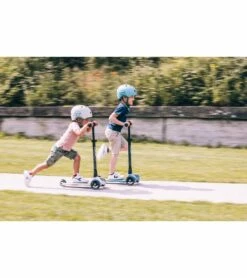 Scoot & Ride HighwayKick3 LED Scooter - Steel 11 Scoot & Ride HighwayKick3 LED Scooter - Steel -Little Unicorn Store scoot ride highwaykick3 led scooter ash 81