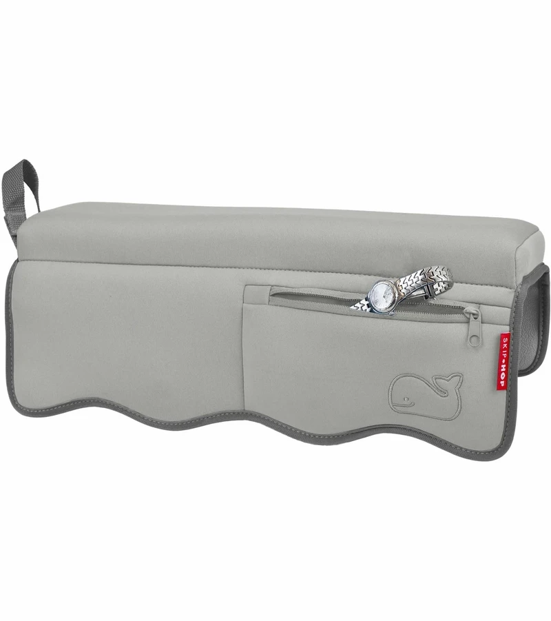 Skip Hop Moby Bathtub Elbow Rest - Grey 4 Skip Hop Moby Bathtub Elbow Rest - Grey - Image 2